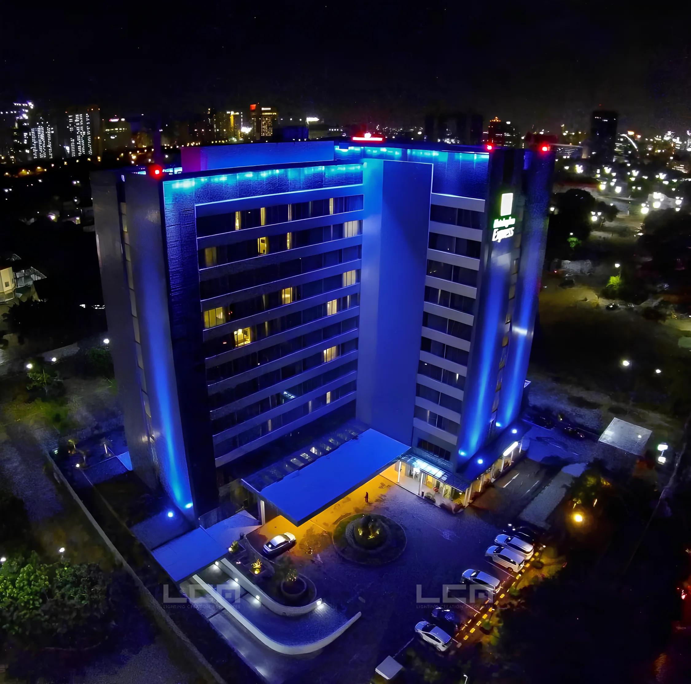 Night View - Holiday Inn Express JI Expo